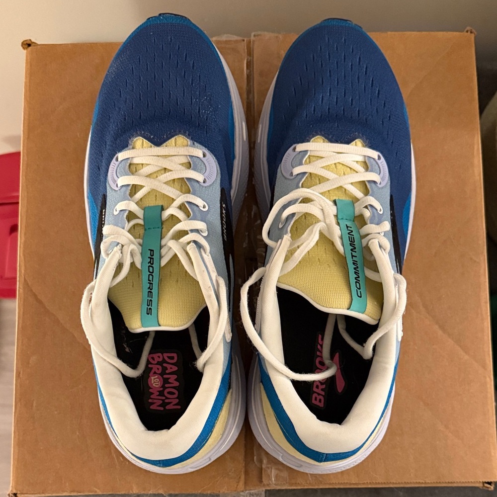 Brooks Ghost Max- Size 12 (Damon Brown Collection) - Picture 3 of 6